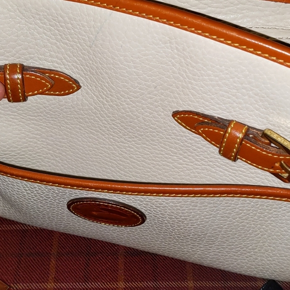 Dooney and Bourke vintage crossbody bag - Picture 6 of 6